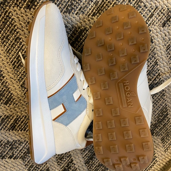 Women’s brand new Hogan sneakers - Picture 2 of 3